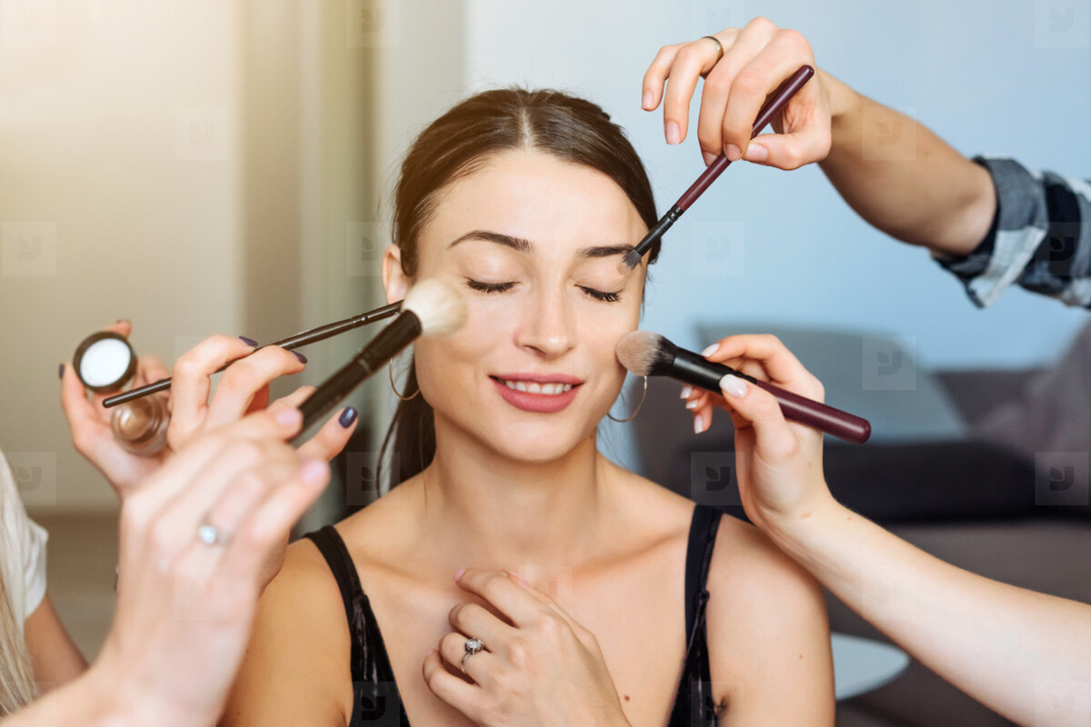 Find Out What A Pro Has To Say On The Best Make Up Lessons